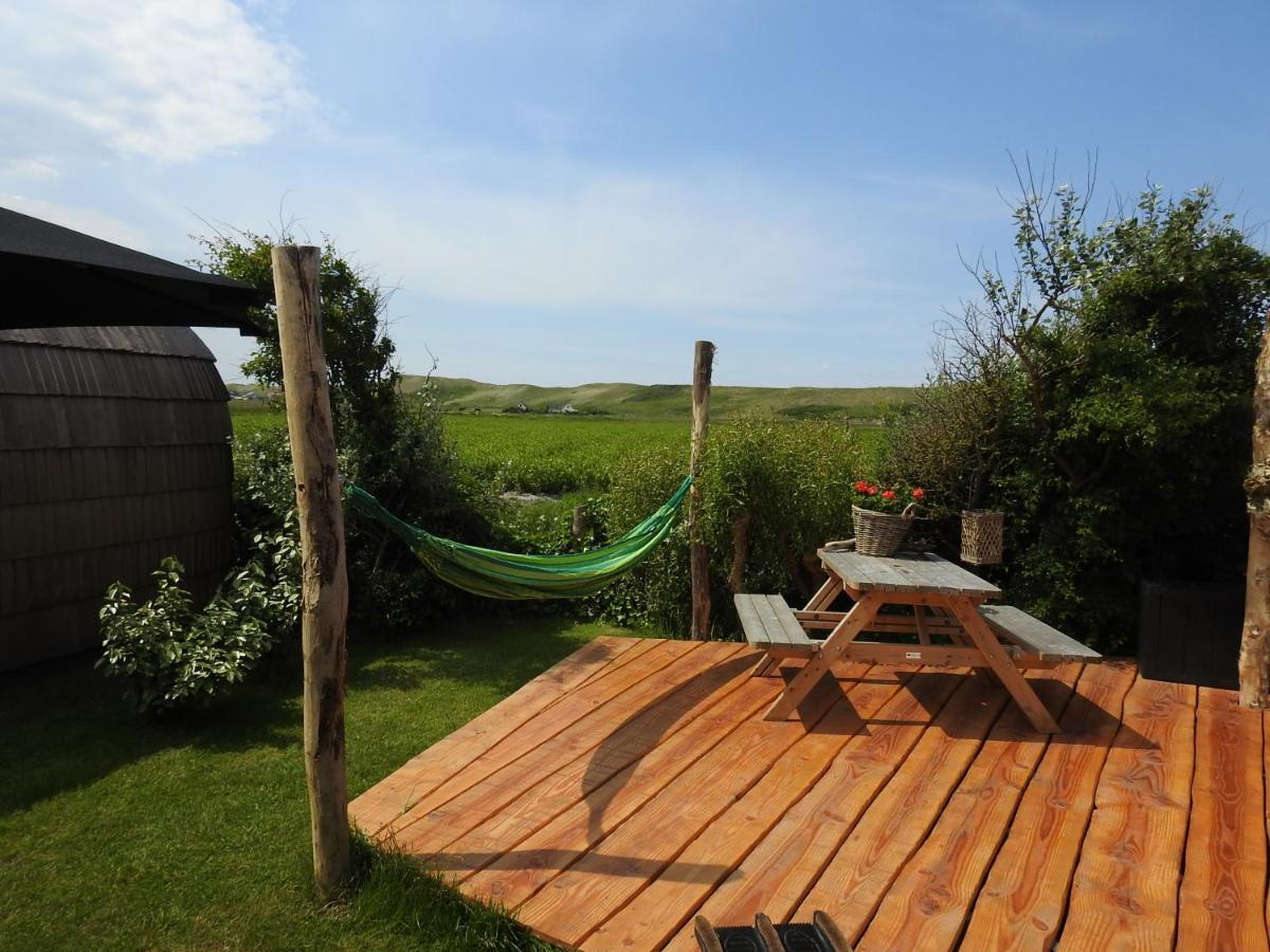 De Hut, In Natuurgebied En Vlakbij Het Campsite