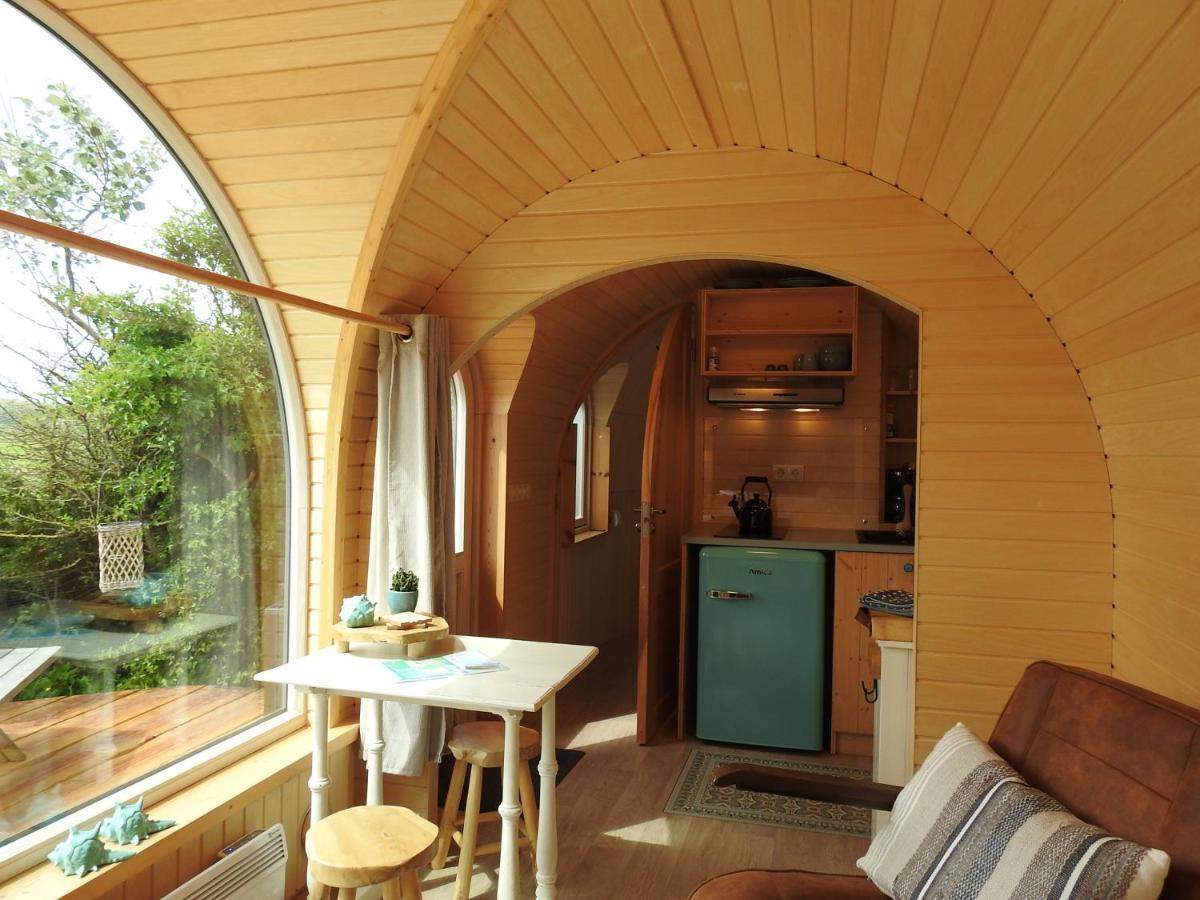 De Hut, In Natuurgebied En Vlakbij Het Campsite *