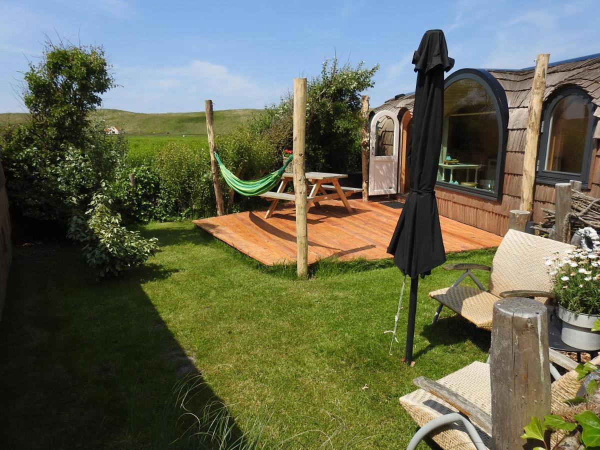 De Hut, In Natuurgebied En Vlakbij Het Campsite